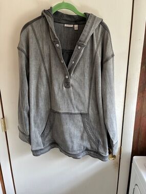LOGO by Lori Goldstein Gray Washed Hoodie Pullover